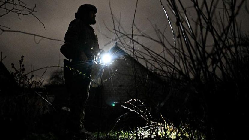 Рядовой Казимов руководил обороной опорного пункта во время атаки ВСУ