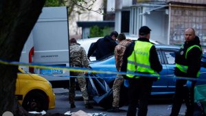 На Украине сообщили о бегстве полицейских во время стрельбы в Киеве