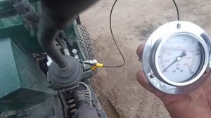 манометр на ход. самодельный минитрактор