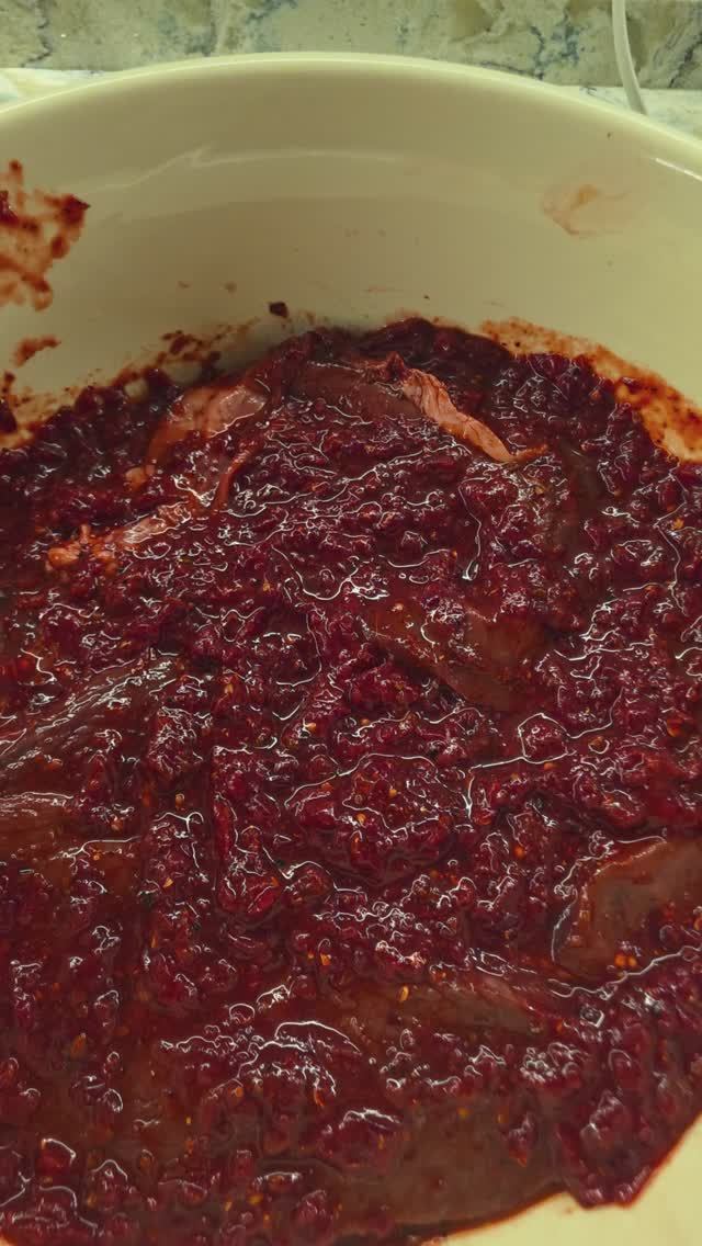 Брусничный маринад для оленины