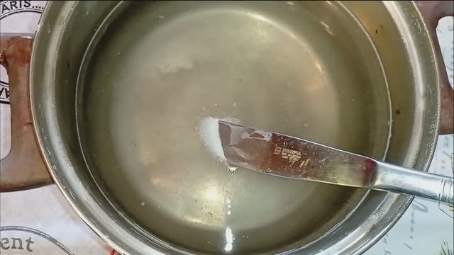 Классный фокус с волшебной водой