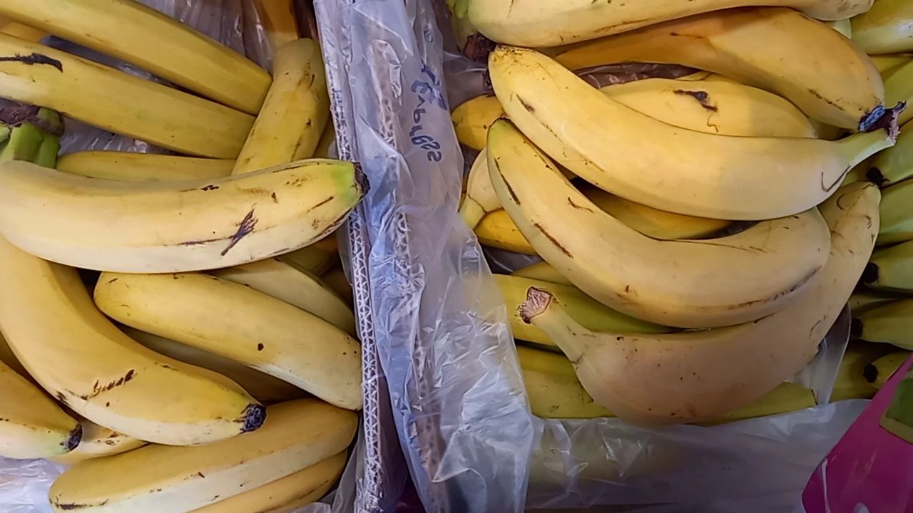 Цены на фрукты,в Магните меня обрадовали//что ж мы делали🤔 бы без манго.