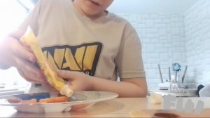 мы готовим вкусный морковко