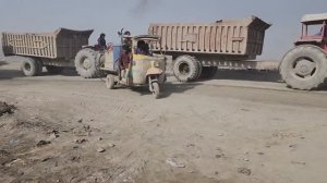 Пакистанский выездной шиномонтаж спешит на помощь