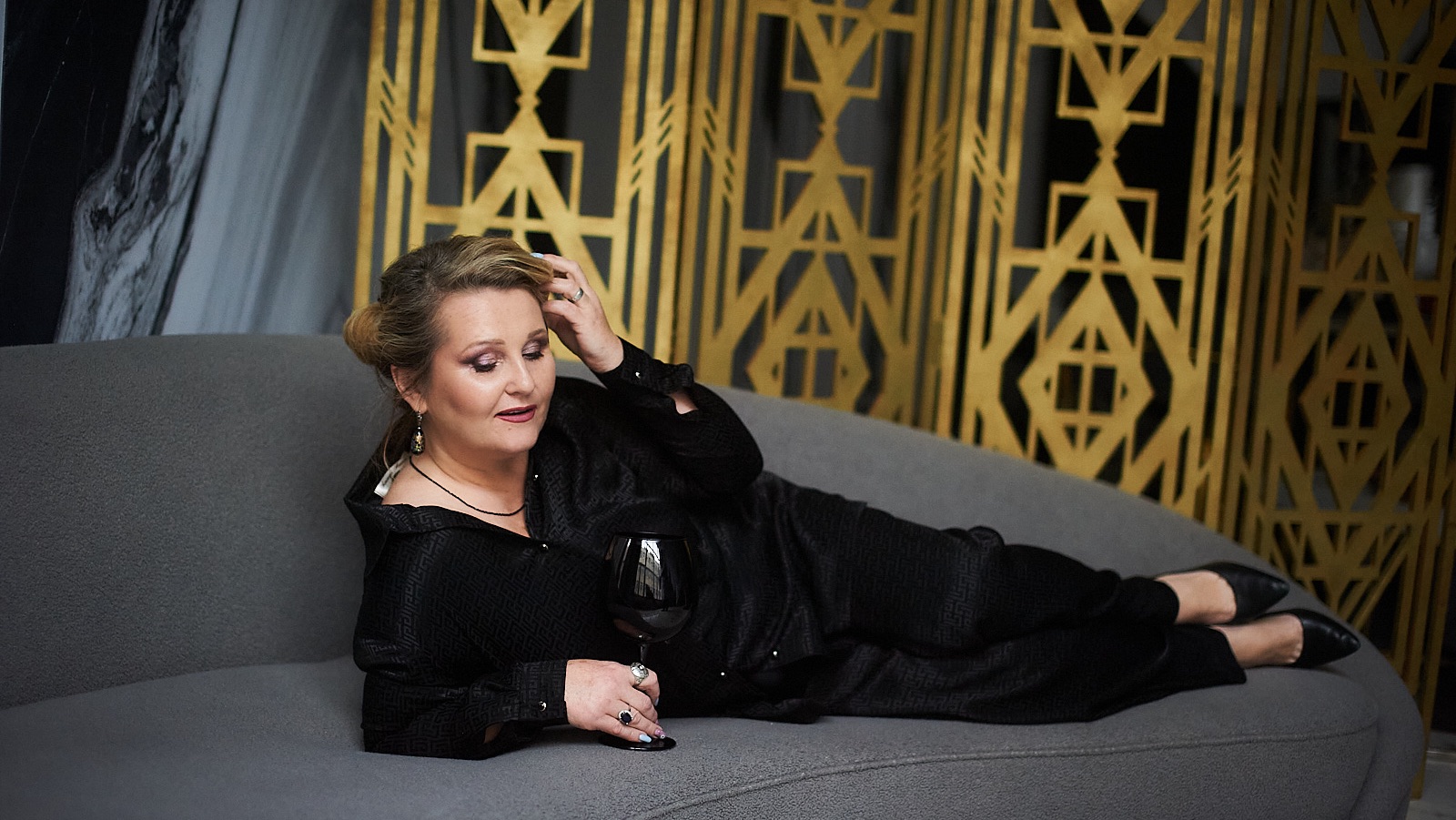 Шелковый женский костюм Plussize Черный Грааль