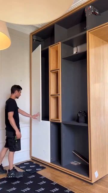 Размещение шкафа 👍

Очень интересная идея как можно разместить шкаф в квартире.