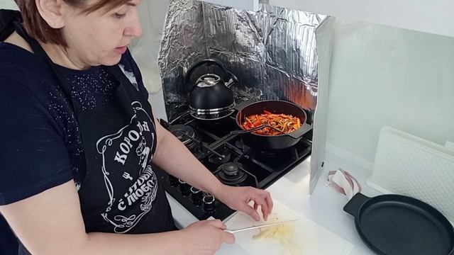 Вкусный лагман 🔥🔥🔥 Наконец добралась до деревьев 🌳🪾🌲