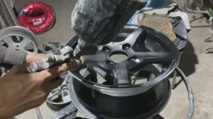 Пакистанский ремонт литого колёсного диска