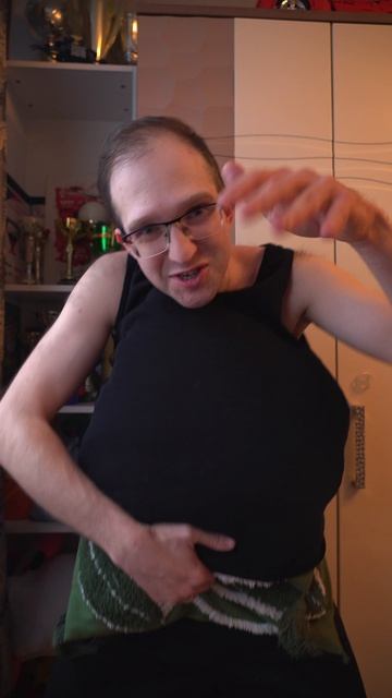 ЖЕНЬКА РИСУЕТ МЕМЫ