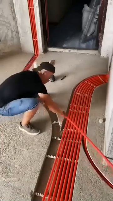 Что такое грамотная укладка электрики от мастера своего дела

Руки Плотника