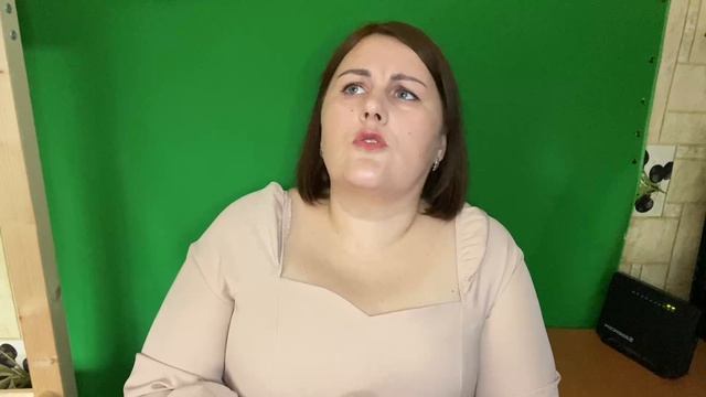 Всё в кучу. Так на что собирает Димитрий?