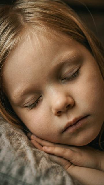 Cирота Нина - Молюсь