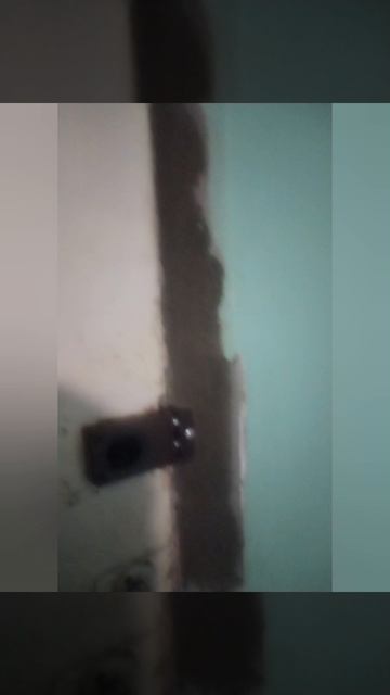 Мы починили дверь