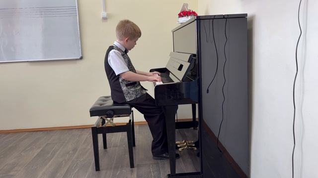 Киргинцев Богдан «Этюд».