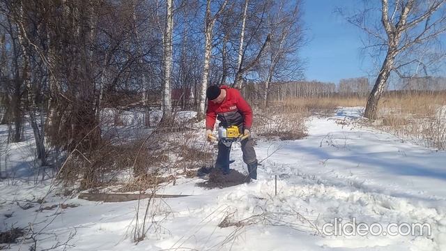 Мотобур Huter на участок