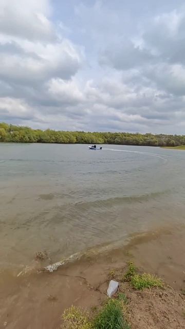 Кайман 300 с мотором 9.8 дистанция