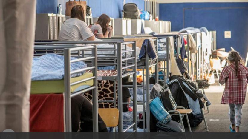 Германия впервые с 2015 года уступила лидерство в Евросоюзе по приему беженцев