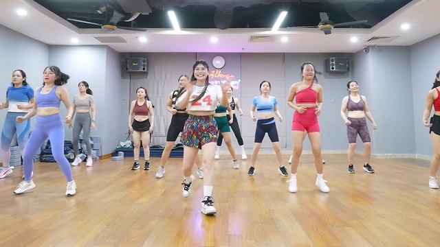 Eva Zumba 250730