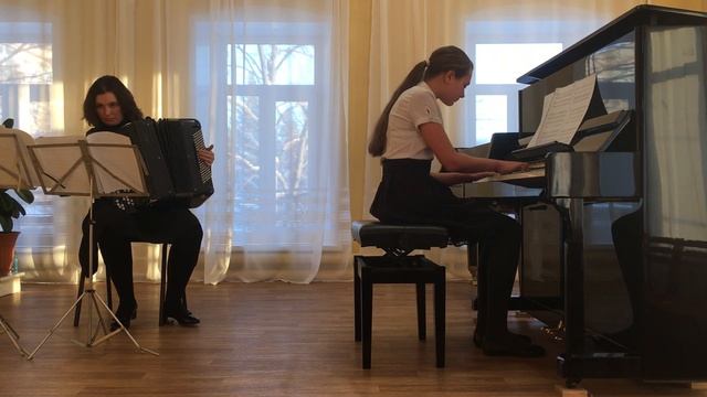 Е. Дербенко 'Шутка' фортепиано и баян