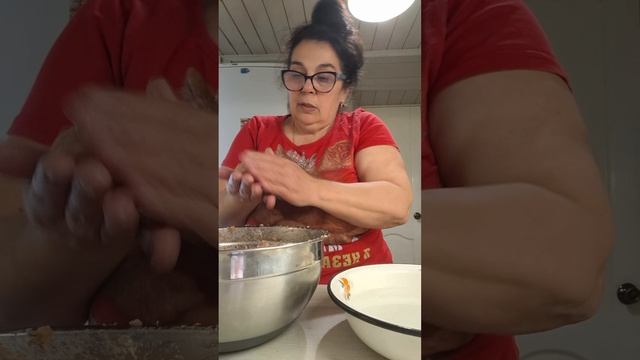 Домашние котлеты с смешанным фаршем.