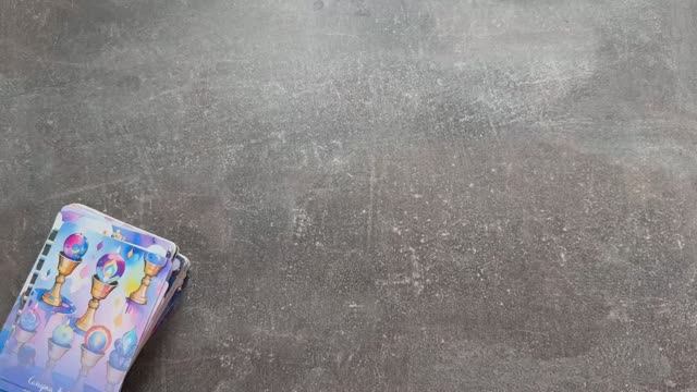 Какой приоритет сейчас у человека в жизни? Таро расклад 3 варианта