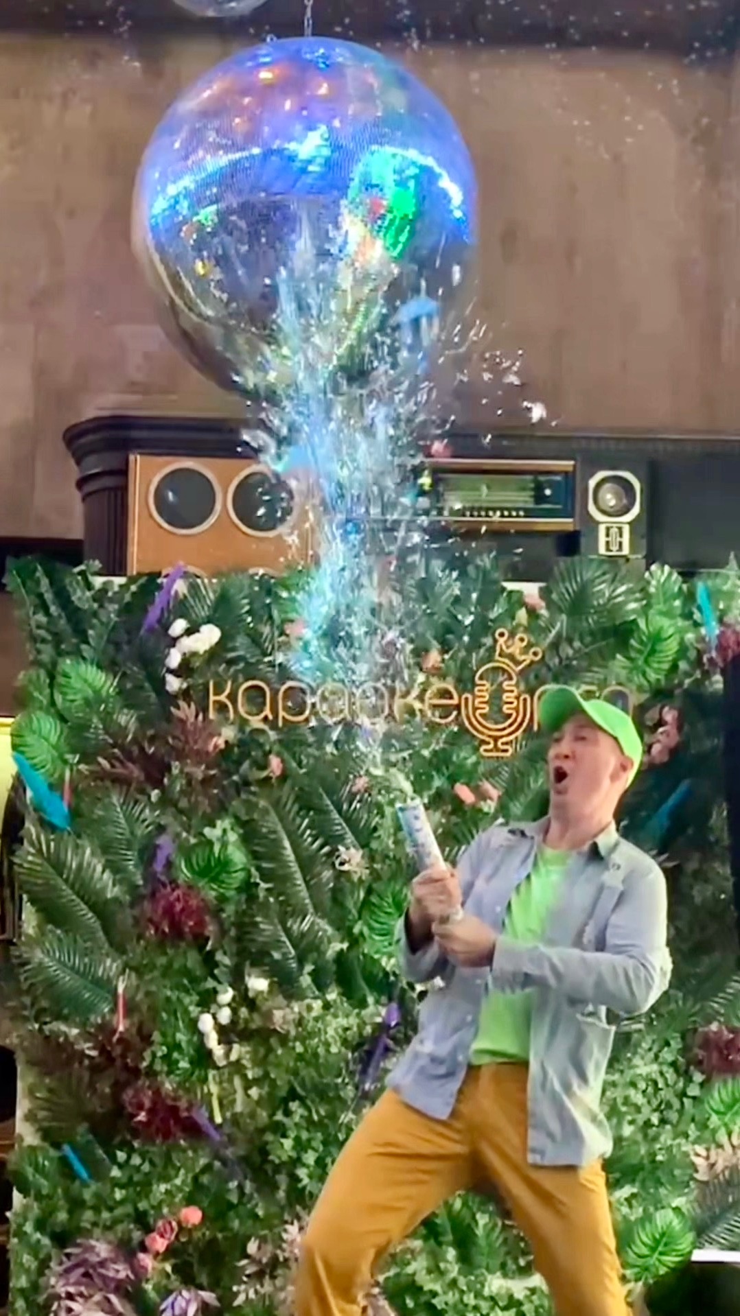 Кислотная тусовка💚 Смеялись, пели, танцевали