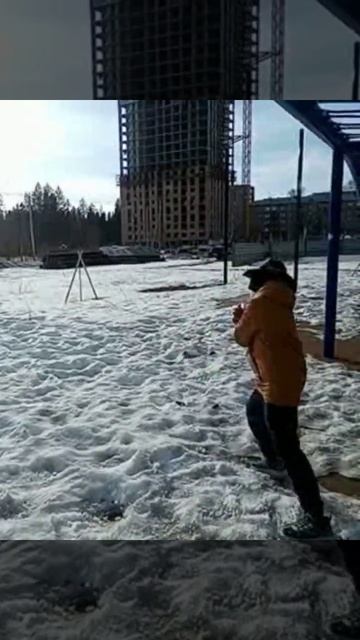 один в поле ковбой 🤠 #shorts #ковбой #подпишись