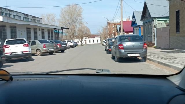 19.04.26. Остались без тонометра, ищем новый. Цены на рынке. Купили клубнику.
