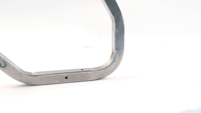 Петля крышки багажника RENAULT Logan/Рено Логан правая (метал) 2014- Renault Код: 33592