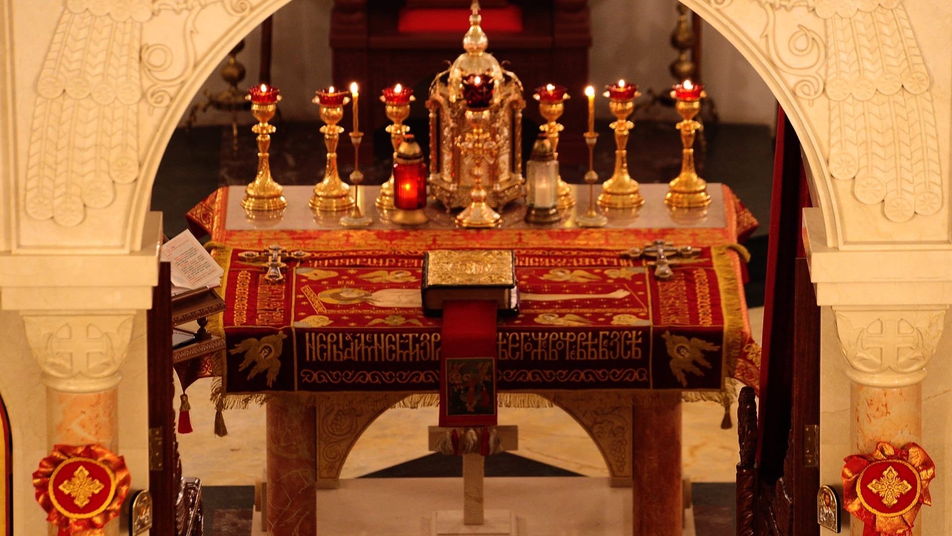 Ранняя Божественная Литургия. Молебен. Неделя 2-я по Пасхе, апостола Фомы. Антипасха.