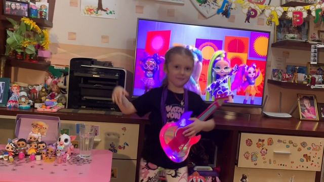 Lol шпионы на концерте у Нины