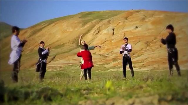 Северный, горный, Российский Кавказ - супер лезгинка.