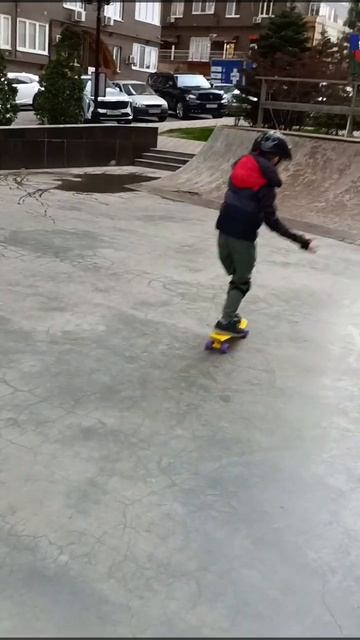 🛴 На ролледроме 🛹