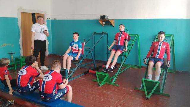 Тренировка по велоспорту.