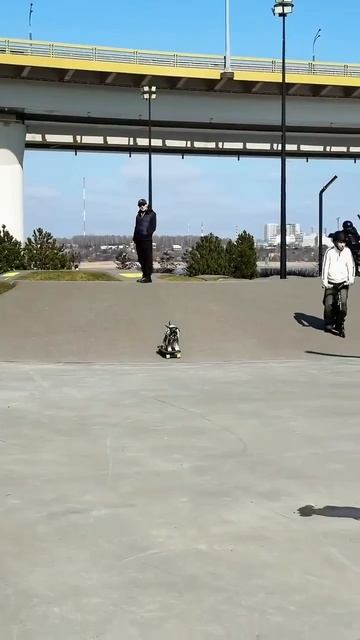 Барюша освоила новый трюк в Урам парке — Казань!☺️