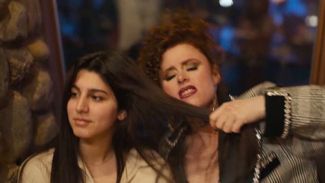 Kiesza- When I M Dancing (Official Music Video)