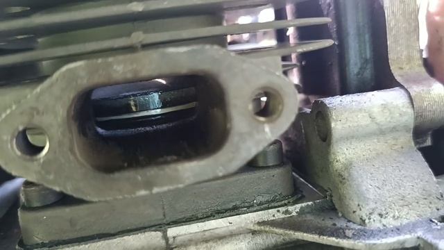 #Мотокоса. Как элементарно за два хода проверить герметичность двухтактного мотора.