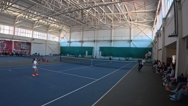 Турнир в Новороссийске по большому теннису (зеленый мяч) 1 игра