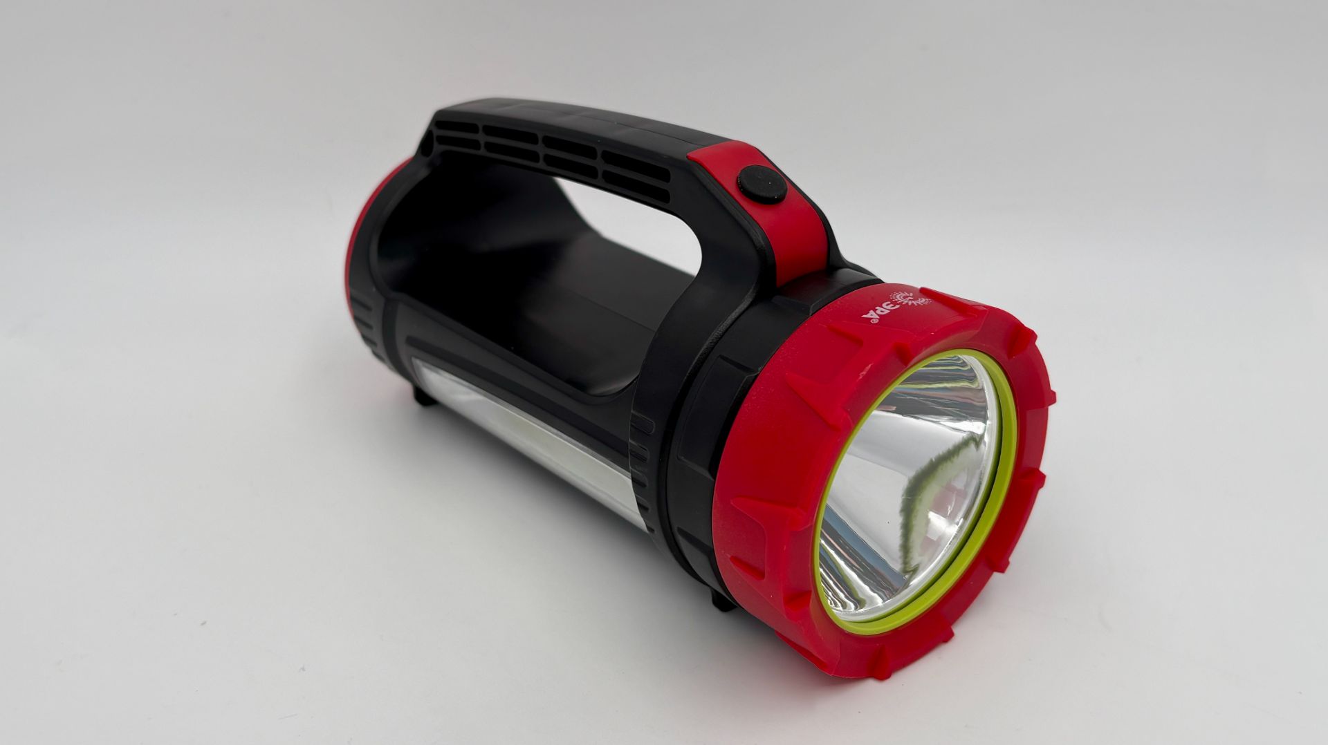 Обзор фонаря-прожектора ЭРА PA-701