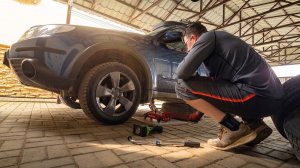 Меняю колеса на автомобиле