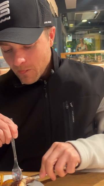 Он не был одинок.