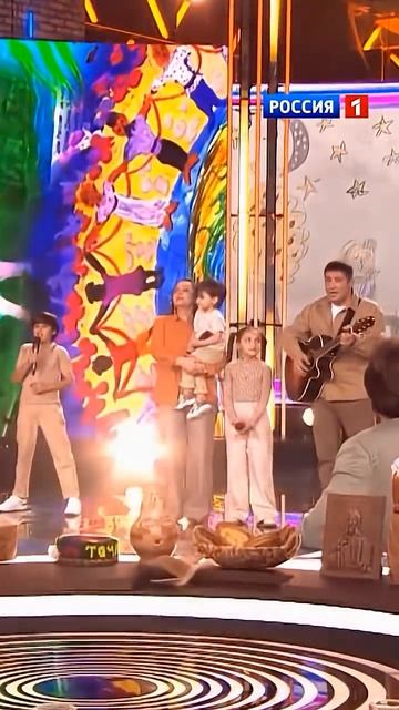 Только мама...