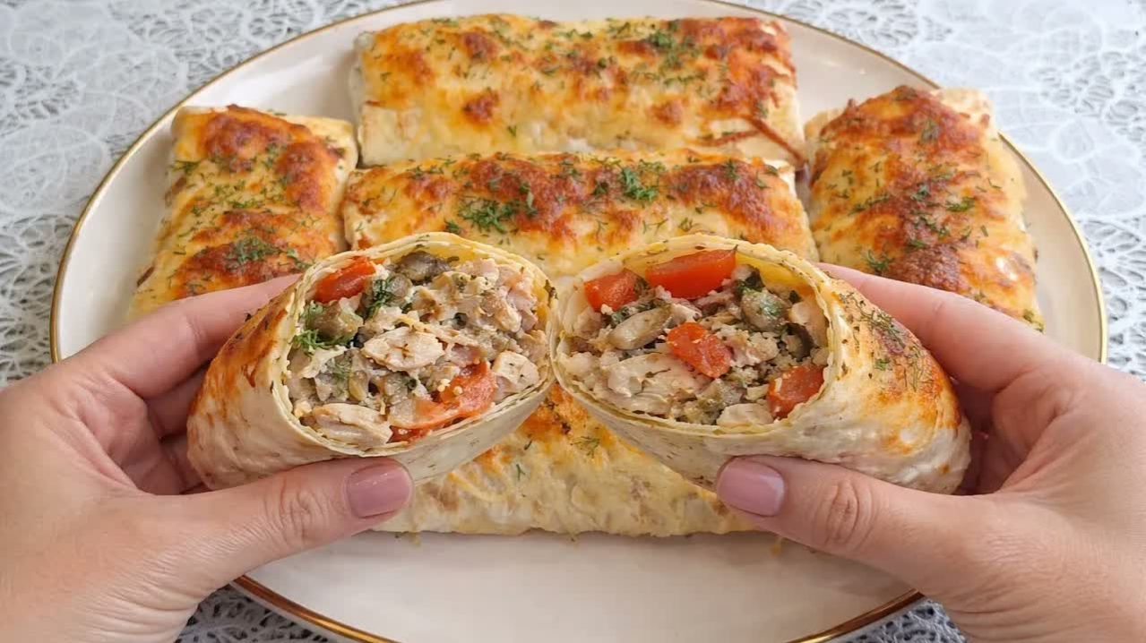 ТАКУЮ ВКУСНЯТИНУ ГОТОВЛЮ ЧЕРЕЗ ДЕНЬ!️ Разломила — а там СОЧНАЯ начинка! Лаваш рецепт.