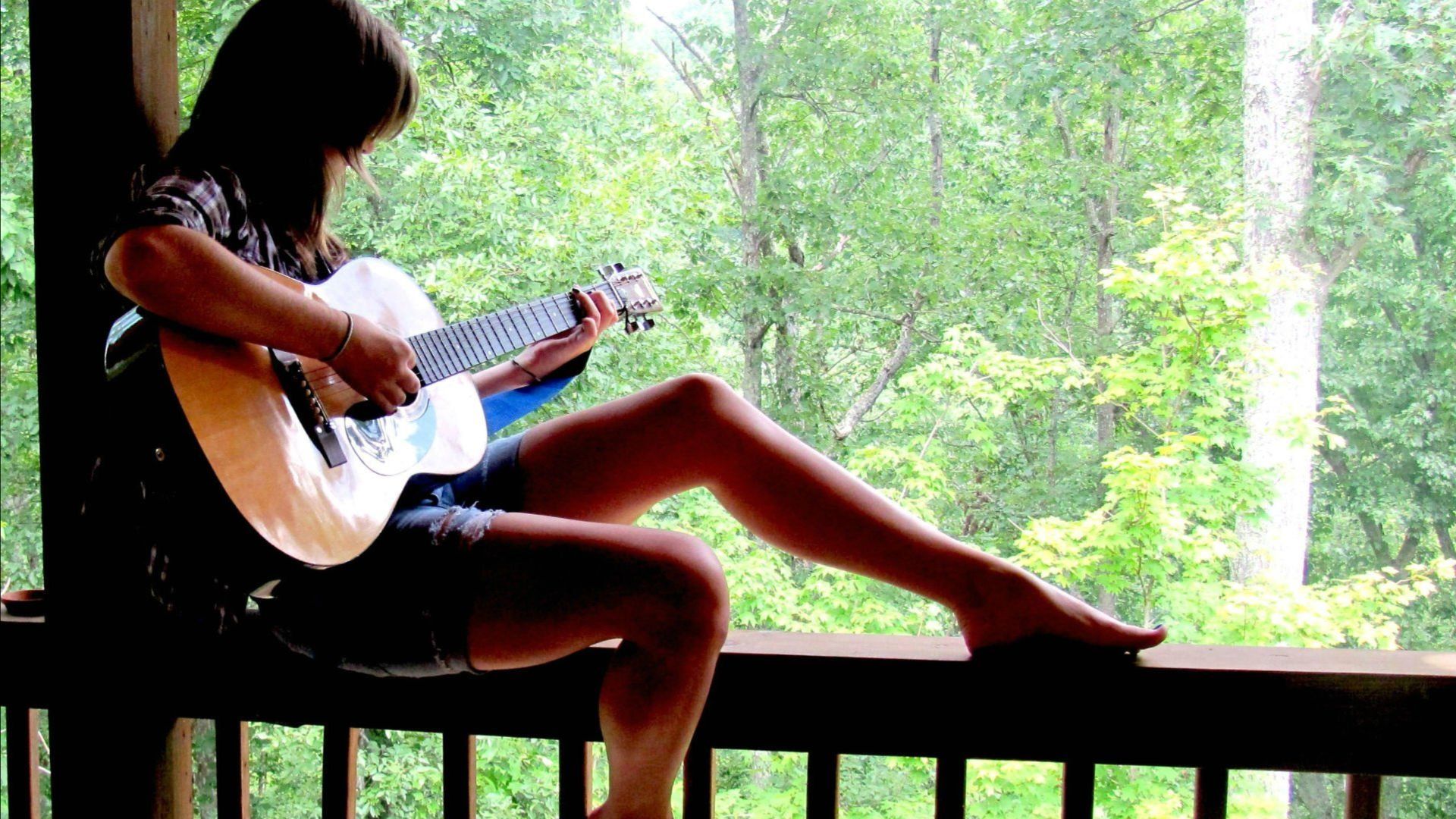 Усталый день склонился к ночи - исп.Анна Сучкова