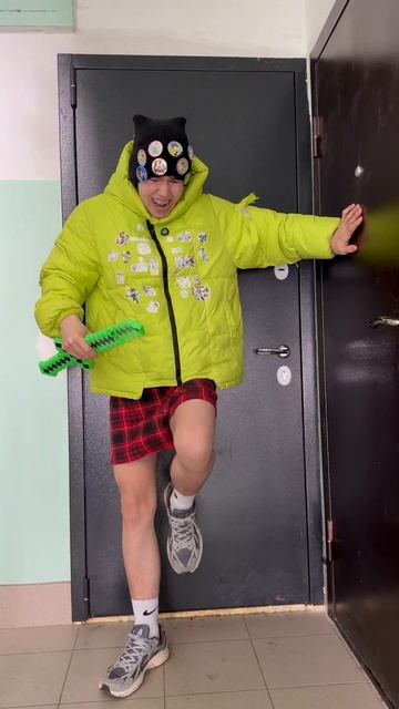 Павлику срочно приспичило в туалет😆