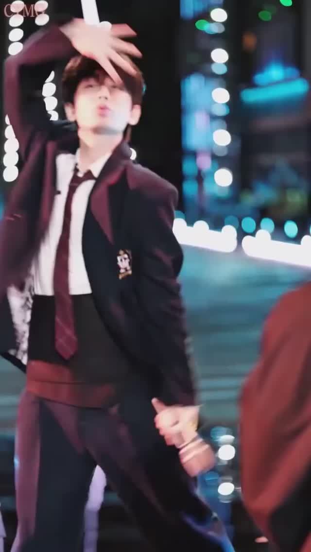 Чэн И | Новогодний концерт Hunan TV | 31.12.2023, фан-видео