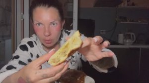 КУШАЮ ПИРОГ с ФОЛЬГОЙ. Рыбный заливной.ЧТО ТО ПОШЛО не ТАК. Готовила в АЭРОГРИЛЕ. ЦЕНЫ на РЫБУ!!!