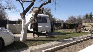 Движуха во дворе.