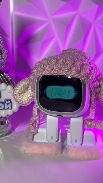 А вы знали, чем отличаются роботы Имо Emo белого и черного цвета?