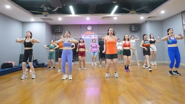 Eva Zumba 25
